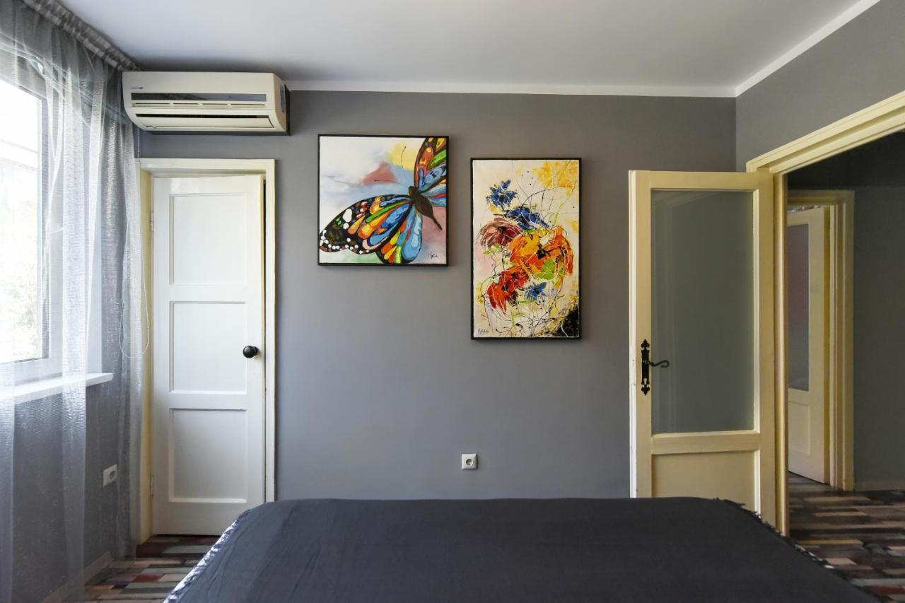 Captivating Old Town Apartment Бухарест Екстер'єр фото